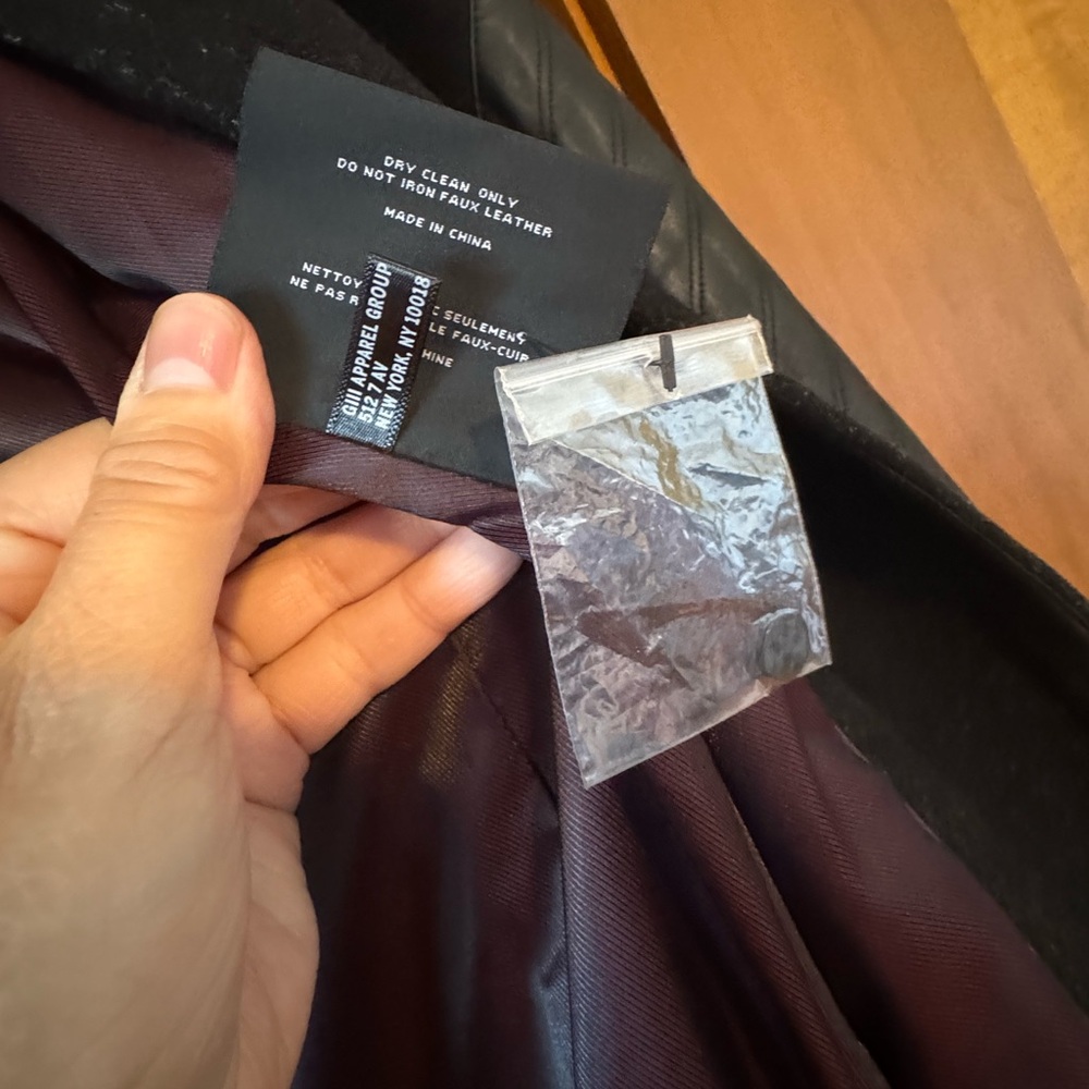 Marc Andrew/ Andrew Marc New York Size 4 - image 6